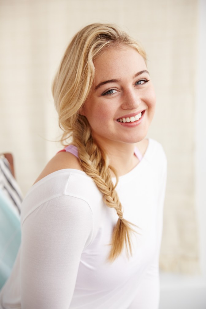 Aerie Hair How To: Fishtail Braid Tutorial 