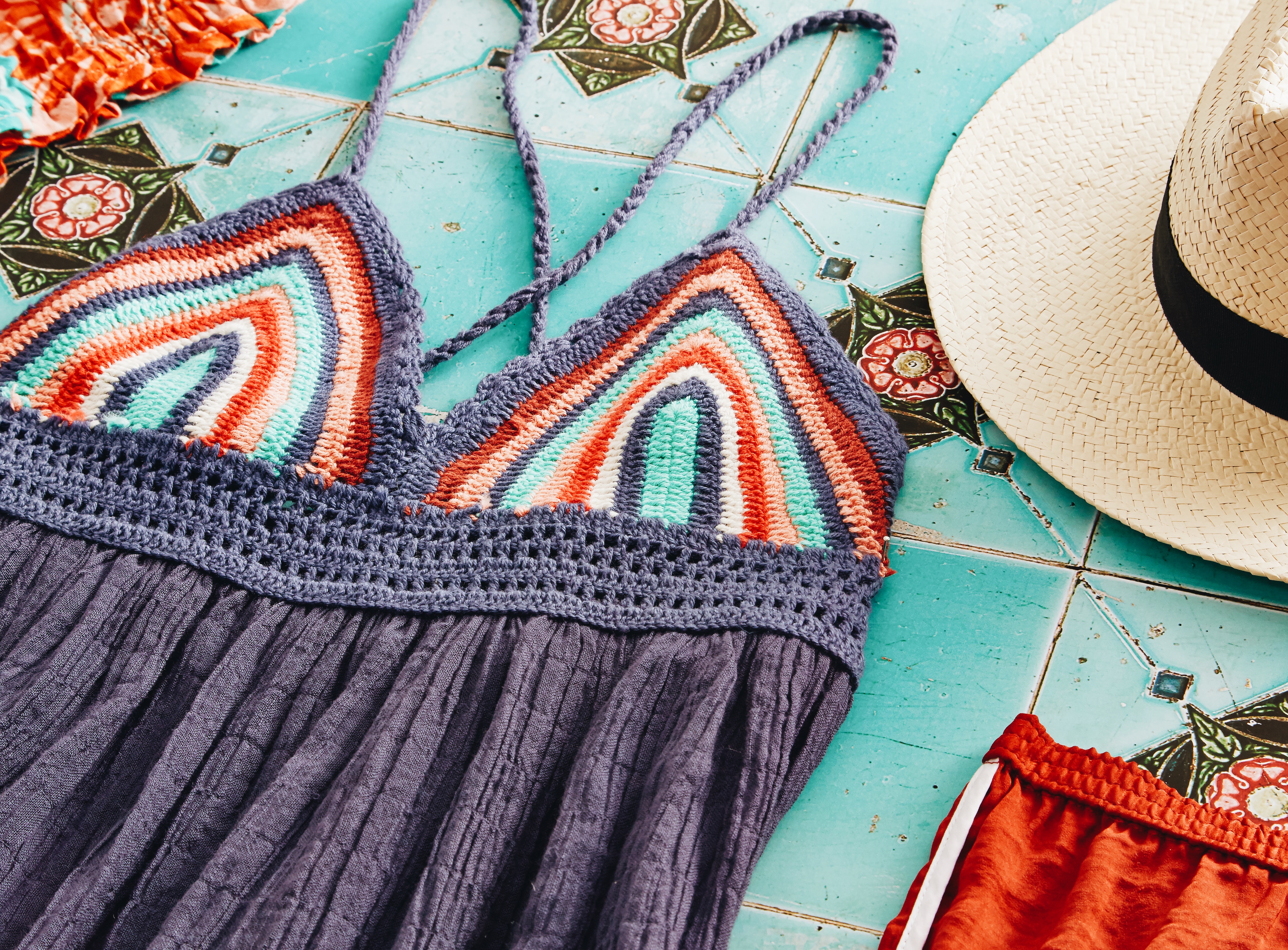 Now Trending: Stripes, Sunflowers & Crochet