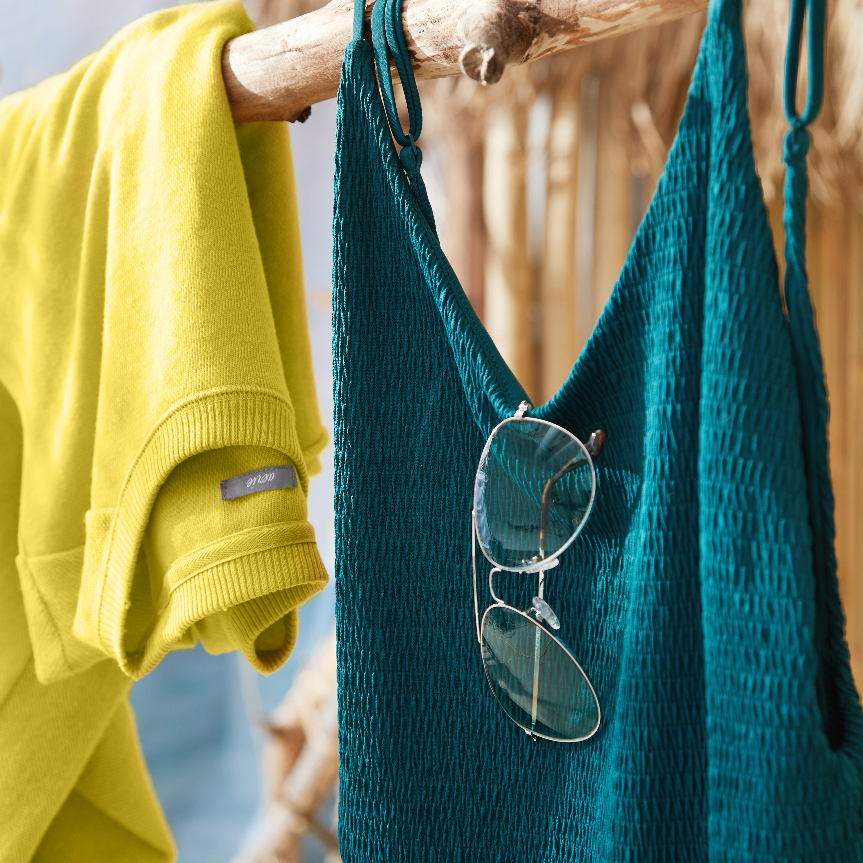 STYLIST’S PICKS: SUMMER FEELS 