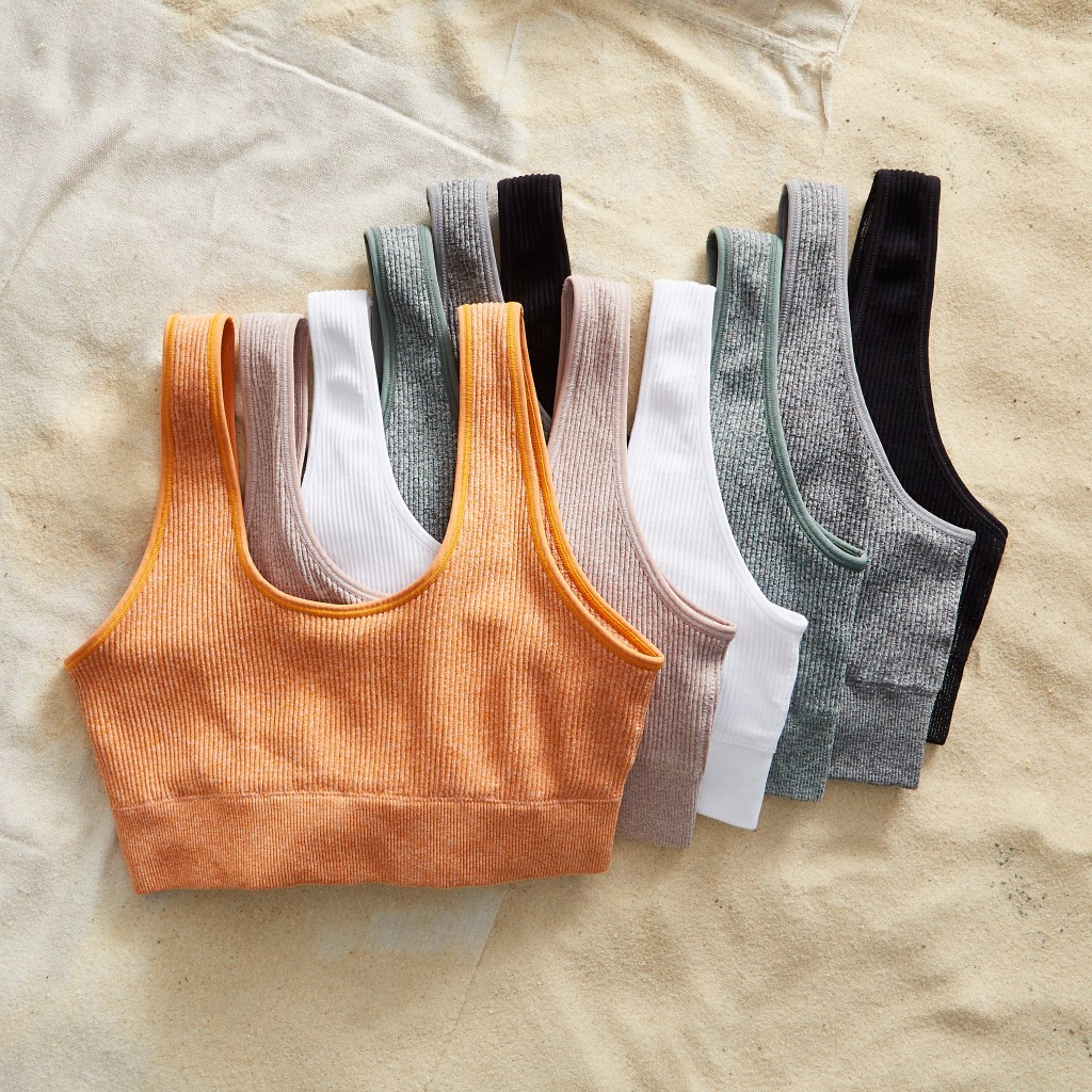 Meet the new Chill Seamless Bralette!