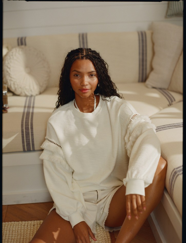 Woman in Aerie loungewear.