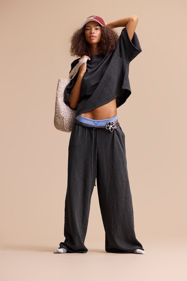 Woman wearing Aerie loungewear.